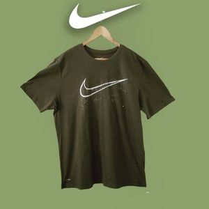 The Nike Tee Atletic Cut Dri-Fit For Mens